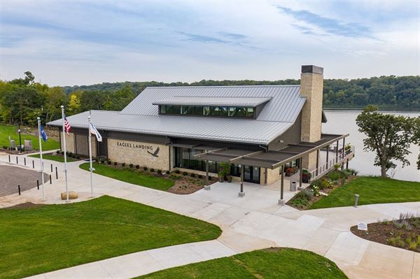 Eagles Landing at Lake Olathe