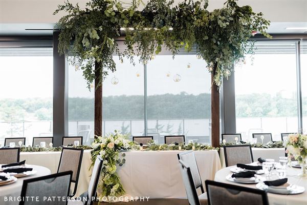 Eagles Landing at Lake Olathe