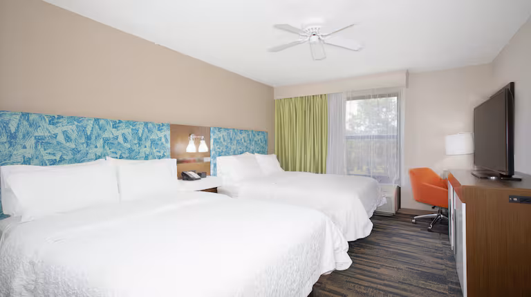 Hampton Inn & Suites Kansas City-Merriam