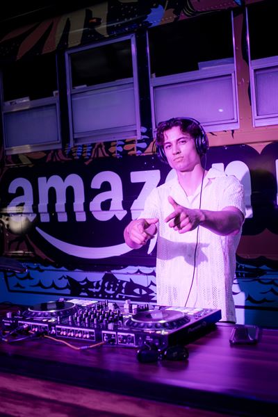 DJ Joey (The Jammin Kid)