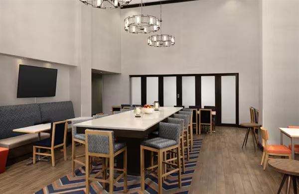 Hampton Inn & Suites Huntsville/Research Park Area