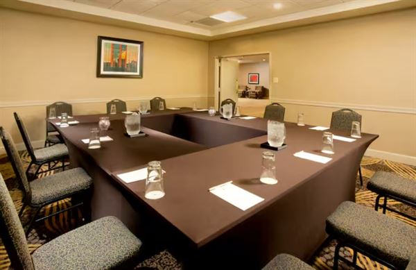 DoubleTree by Hilton Hotel Lafayette