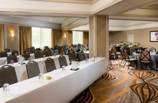 DoubleTree by Hilton Hotel Lafayette