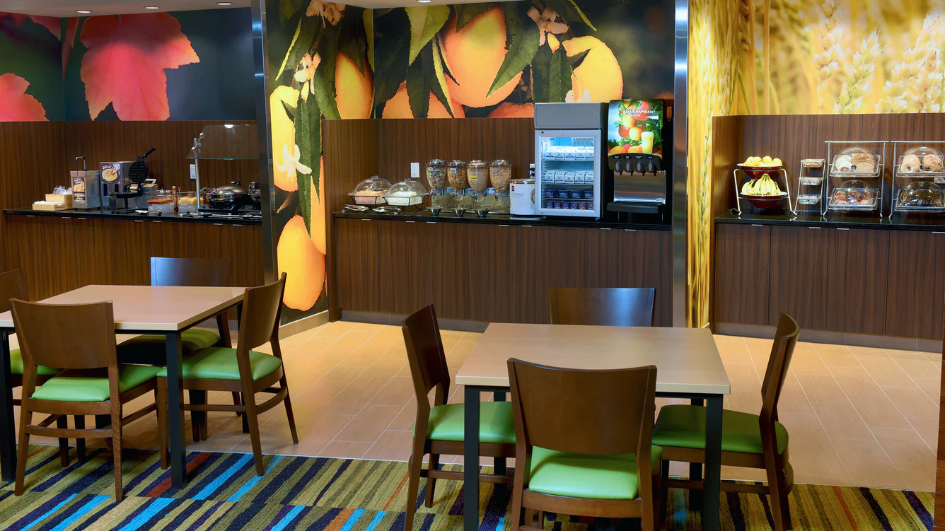 Fairfield Inn & Suites Omaha West