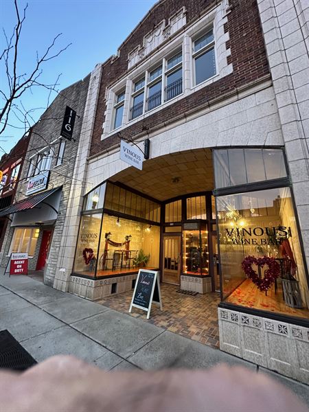 Carolina Wine Merchants / Vinous Wine Bar