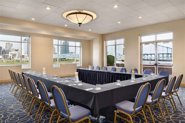 Embassy Suites by Hilton Cincinnati RiverCenter