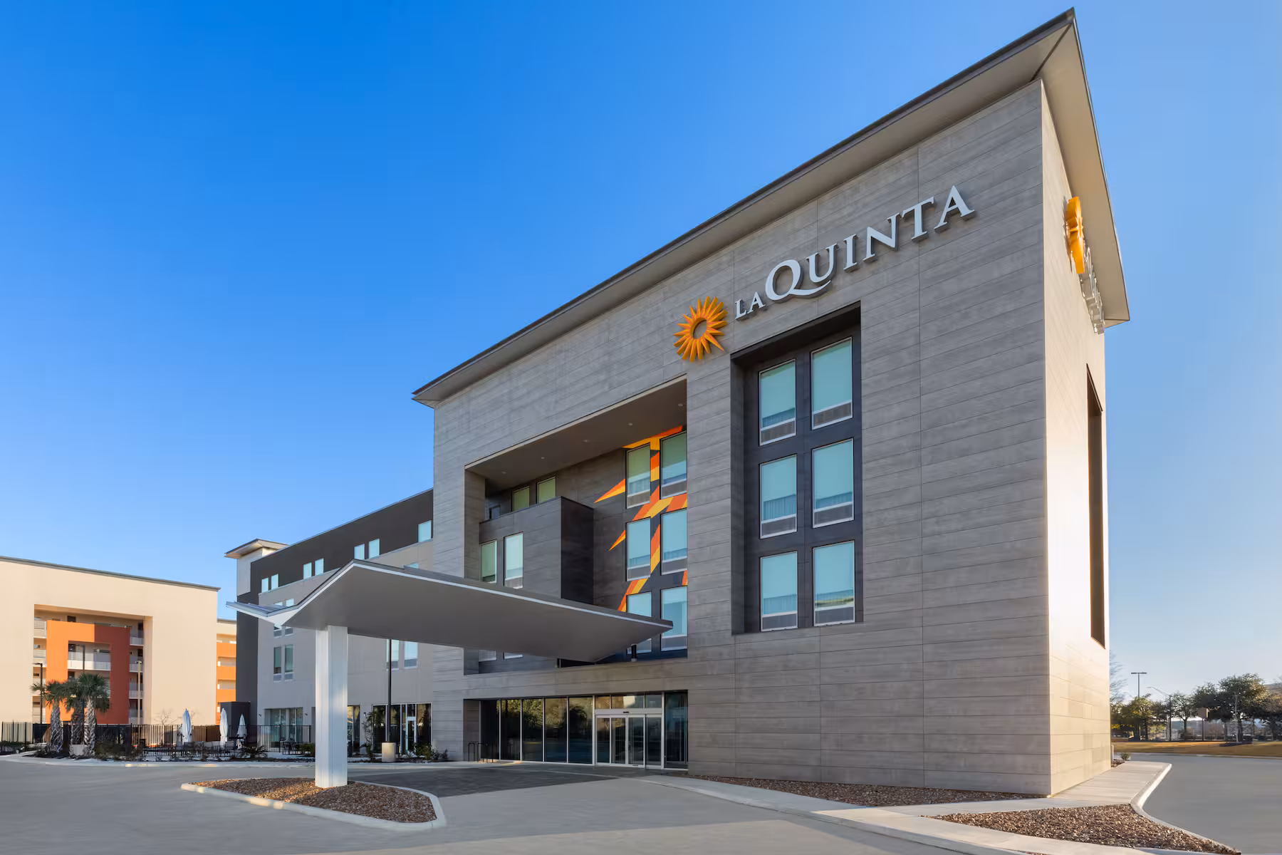 The La Quinta Inn & Suites by Wyndham  San Antonio at the Rim