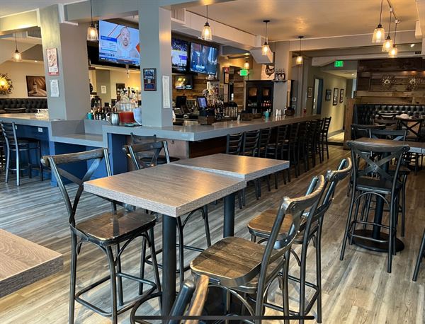 1515 Restaurant & Lounge