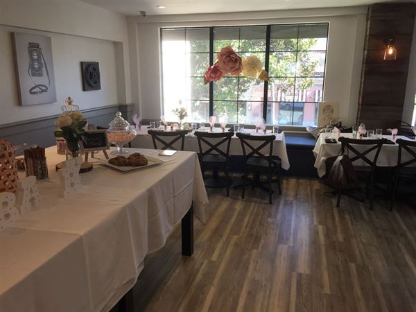 1515 Restaurant & Lounge