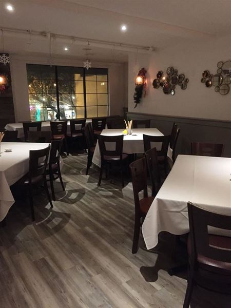 1515 Restaurant & Lounge