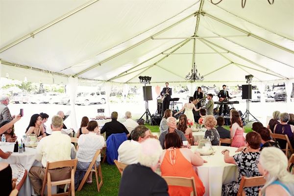 Lake Berkeley Chapel