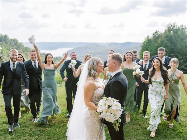 Leeric Lodge & Resort on Center Hill Lake