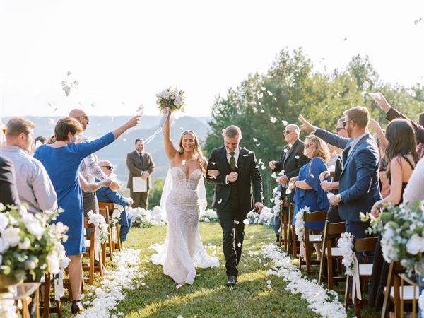 Leeric Lodge & Resort on Center Hill Lake