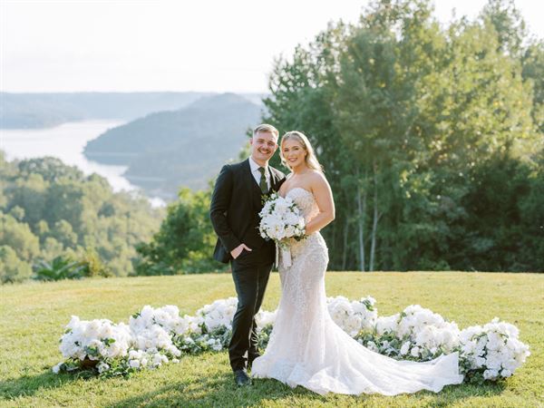 Leeric Lodge & Resort on Center Hill Lake