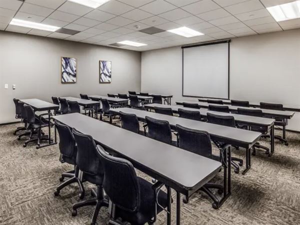 Lucid Private Offices - The Woodlands