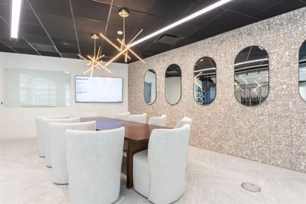 Lucid Private Offices - Camelback