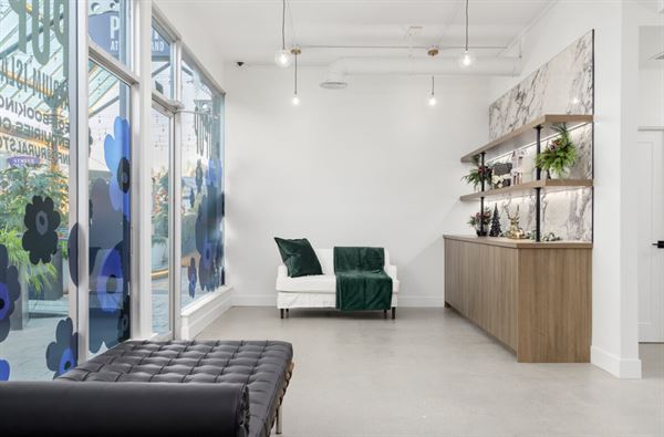 Atrium Islands PoP-Up