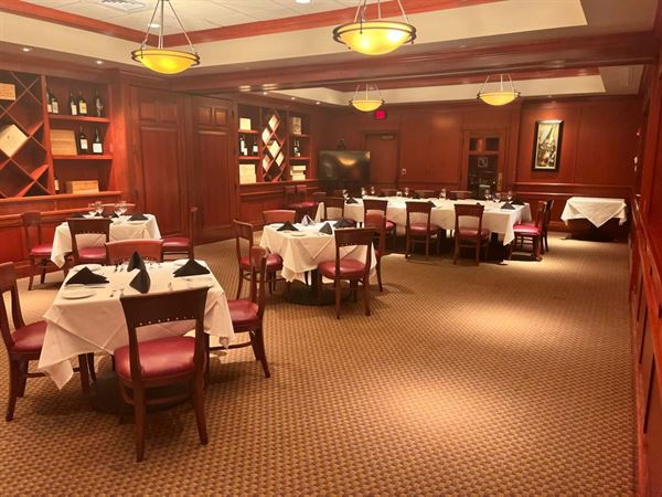 Fleming’s Prime Steakhouse & Wine Bar - Lincolnshire