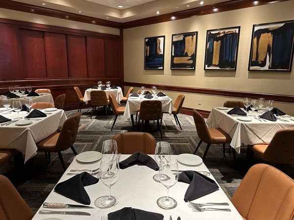 Fleming's Prime Steakhouse & Wine Bar - Houston/The Woodlands