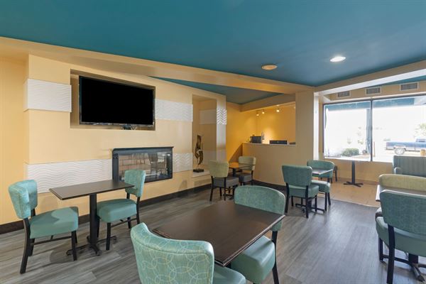 Sandcastle Resort On The Beach