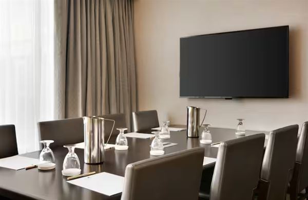 Doubletree by Hilton Mclean Tysons