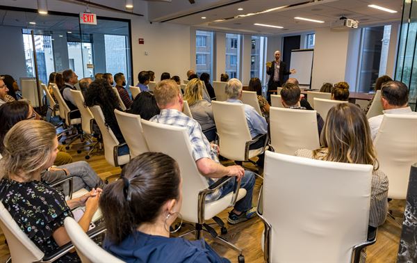 Mentalist/Magician Jesse Dameron