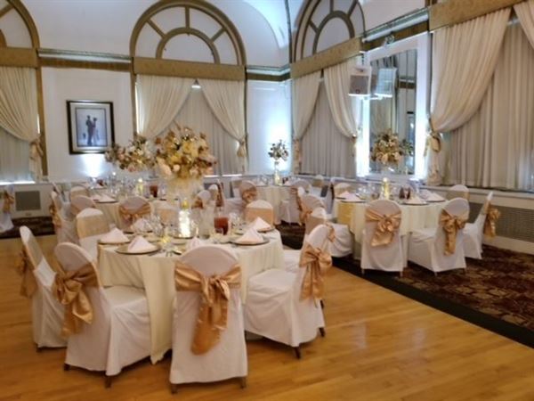 Legendary Genetti Hotel & Suites