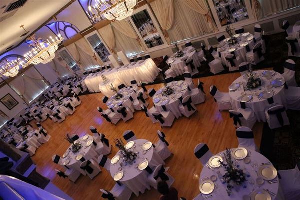 Legendary Genetti Hotel & Suites