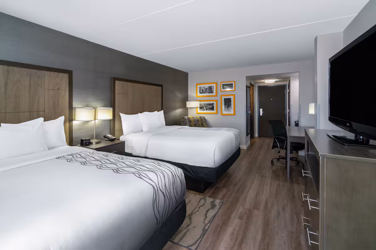 La Quinta Inn & Suites by Wyndham Raleigh-Downtown-North