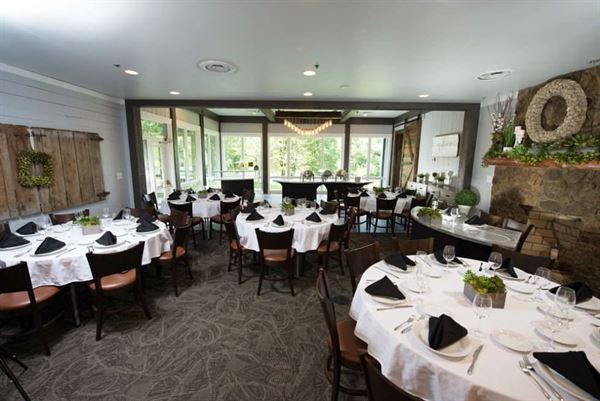 Peaks of Otter Lodge