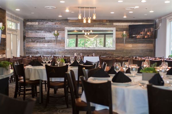 Peaks of Otter Lodge