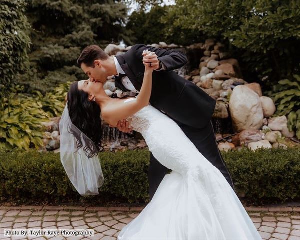 Zuccaros Banquets & Catering