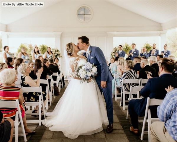 Zuccaros Banquets & Catering