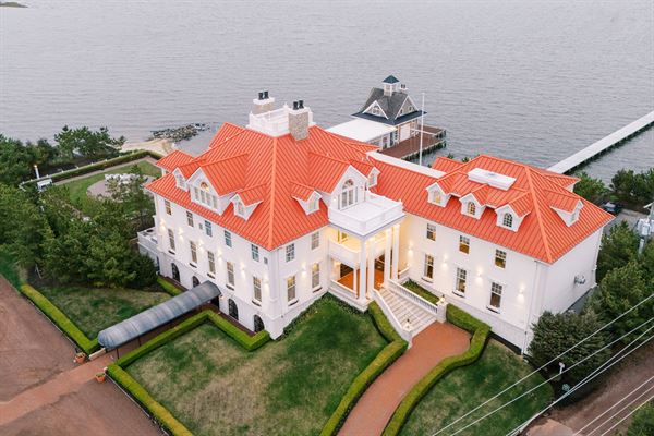 Mallard Island Estate