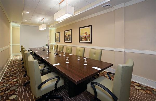 DoubleTree Suites by Hilton At The Battery