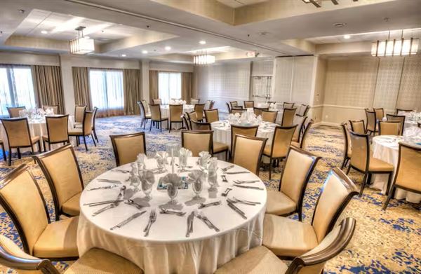 DoubleTree Suites by Hilton At The Battery