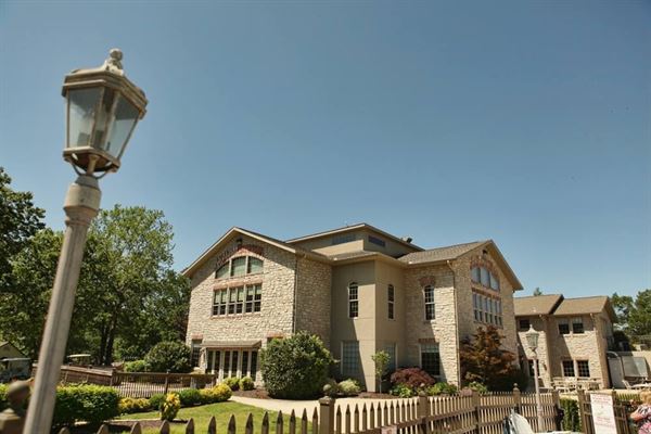 Pointe Royale Clubhouse and Accommodations