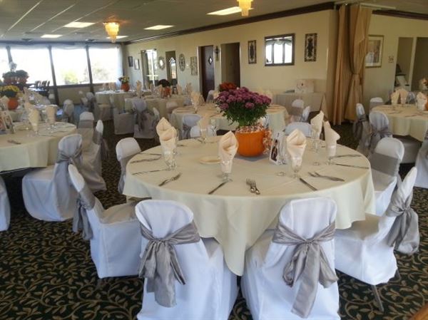 Bristol Oaks Golf Club and Banquet Center