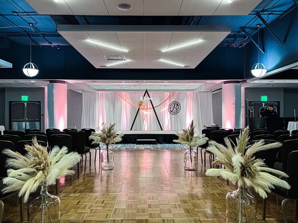 Wedding Studio at Radisson Plaza Hotel