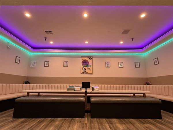 MAGPIE & TIGER KARAOKE