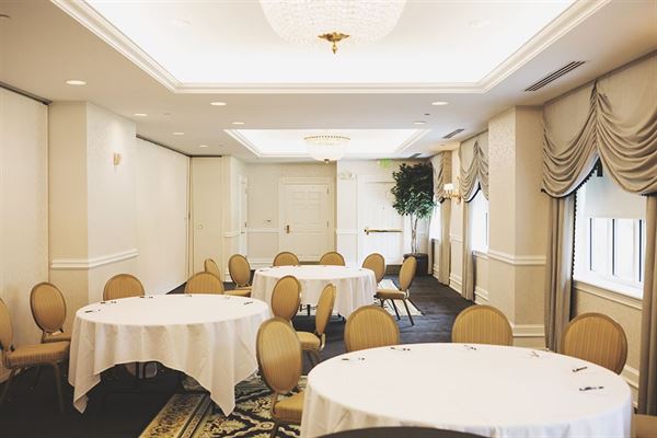 Collegian Hotel & Suites Trademark Collection By Wyndham