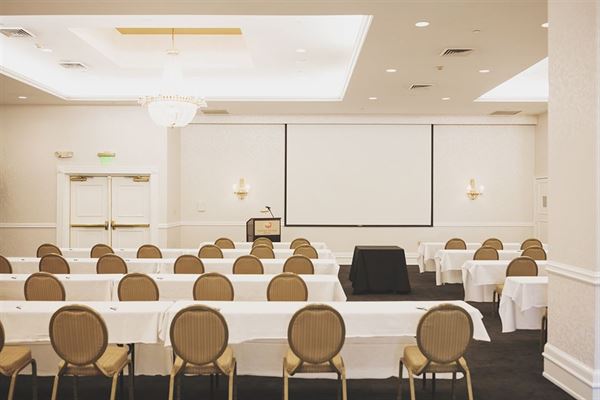 Collegian Hotel & Suites Trademark Collection By Wyndham