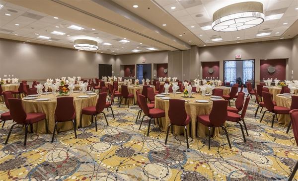 Crowne Plaza Shenandoah/The Woodlands