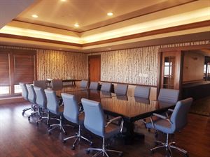 Boardroom (Upper Level)