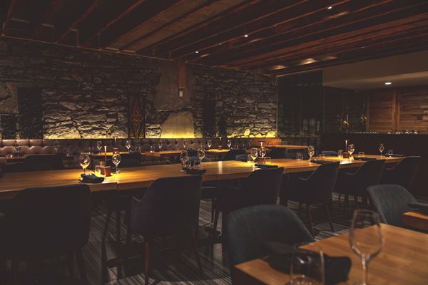 Issan Wineroom