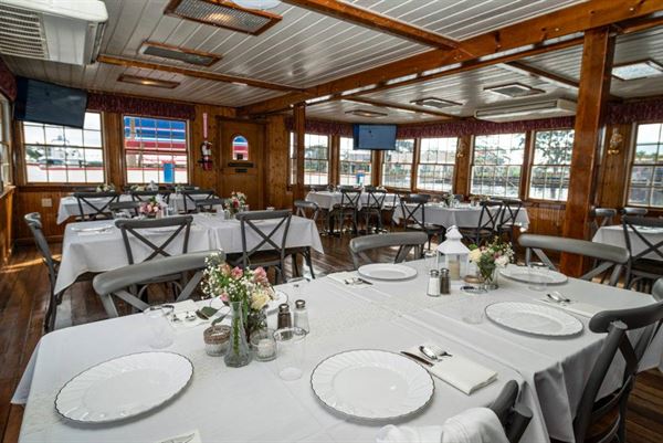 Barefoot Queen Riverboat