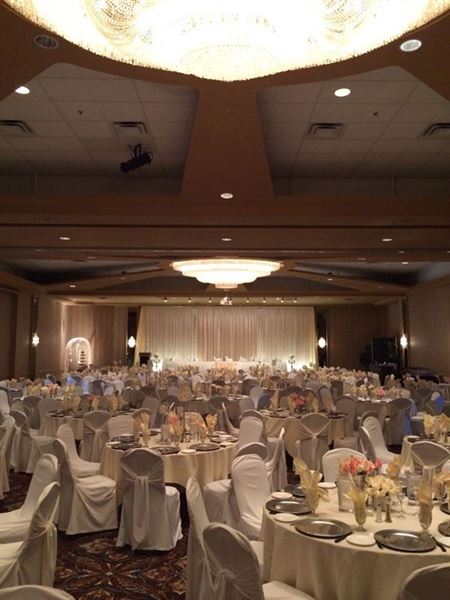 Coast Lethbridge Hotel & Conference Centre featuring LA CHEFS CATERING & DECOR