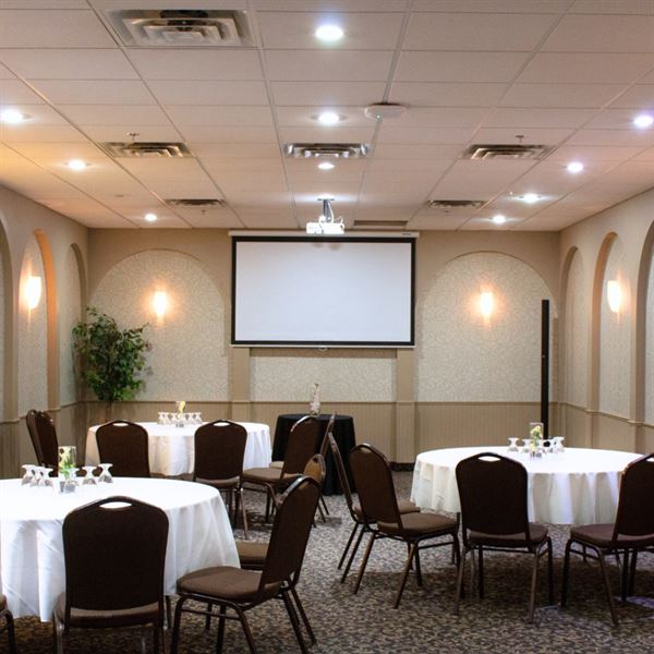 Coast Lethbridge Hotel & Conference Centre featuring LA CHEFS CATERING & DECOR