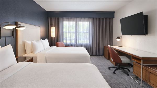 Courtyard Saratoga Springs