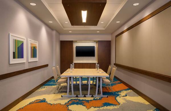 DoubleTree by Hilton Hotel Pittsburgh - Cranberry